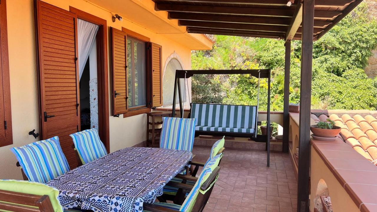 Summer Paradise Ferienhaus Agnone Bagni